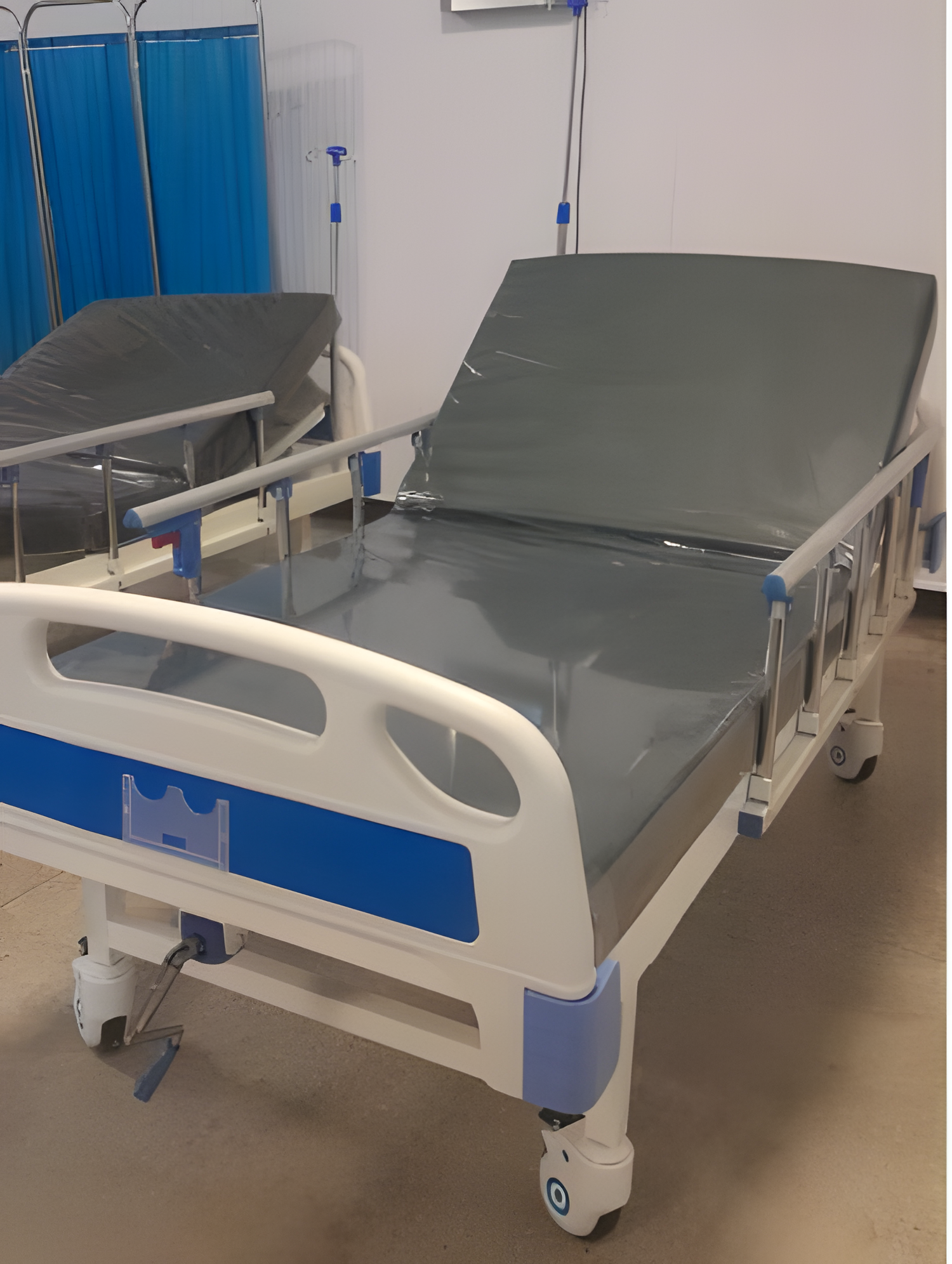 Single Crank Patient Bed + Free Mattress